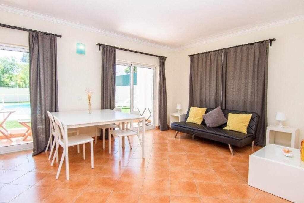 Sunhome Casas De Ferias Em 포티마오 객실 사진