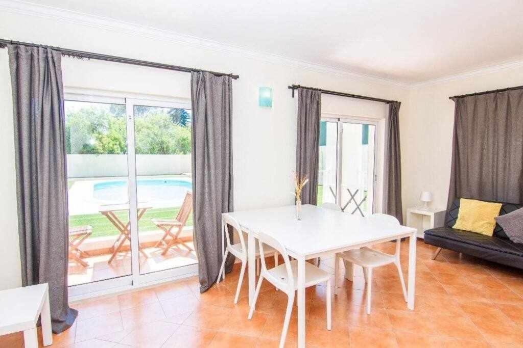 Sunhome Casas De Ferias Em 포티마오 객실 사진
