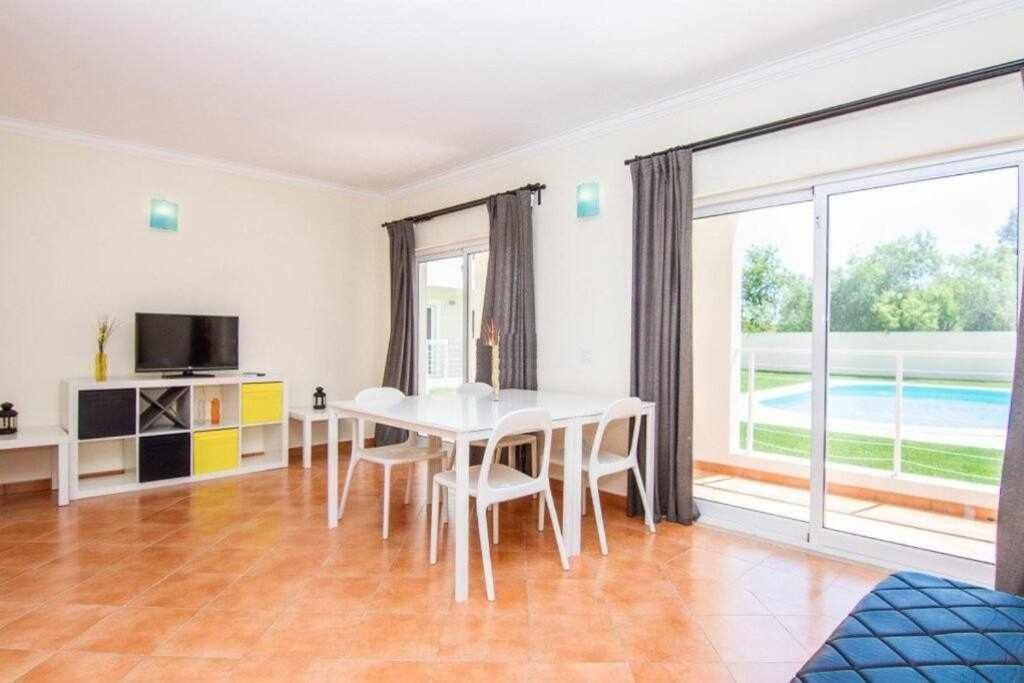 Sunhome Casas De Ferias Em 포티마오 객실 사진
