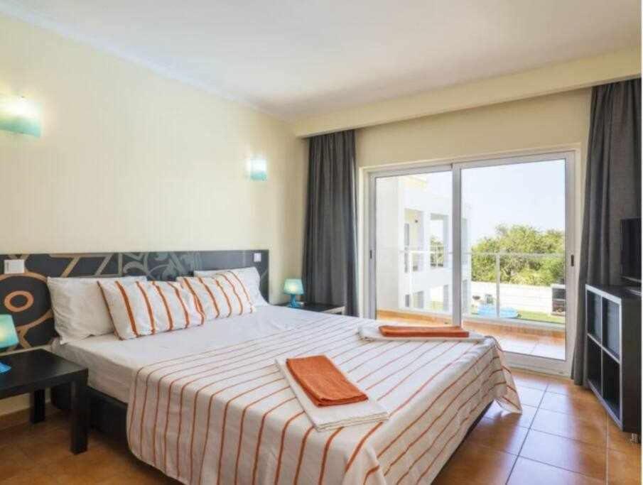 Sunhome Casas De Ferias Em 포티마오 객실 사진