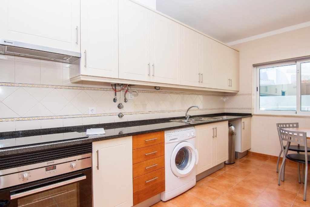Sunhome Casas De Ferias Em 포티마오 객실 사진