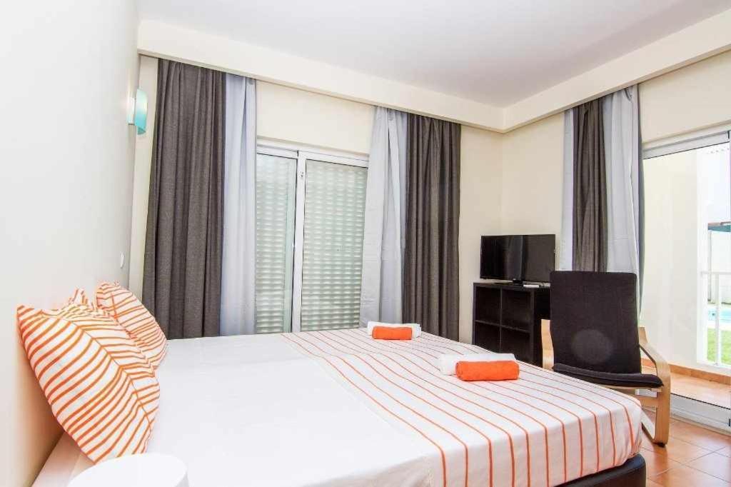 Sunhome Casas De Ferias Em 포티마오 객실 사진